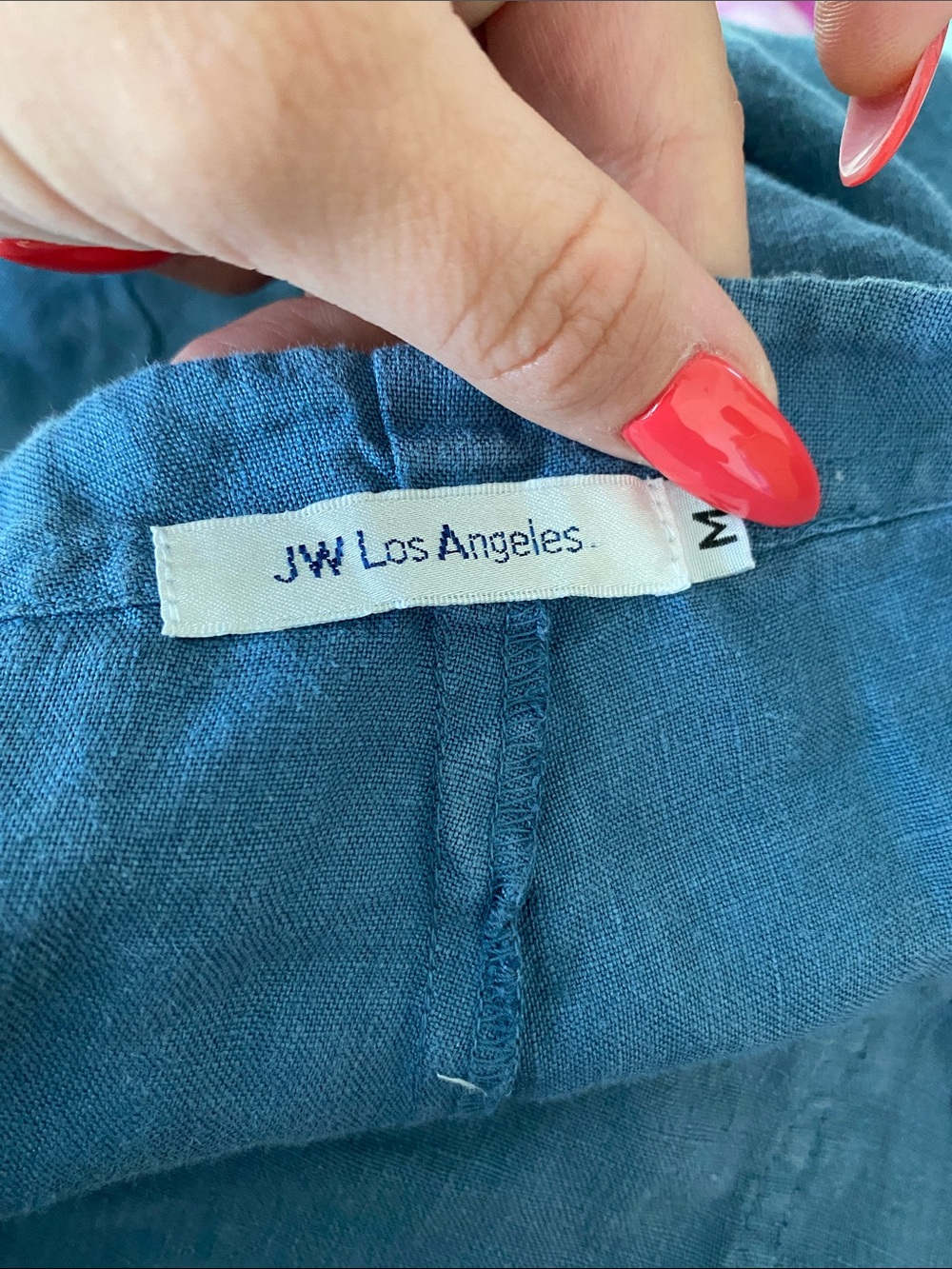 Johnny Was Los Angeles Vintage Blue Embroidered Floral Linen Shorts - Picture 3 of 4